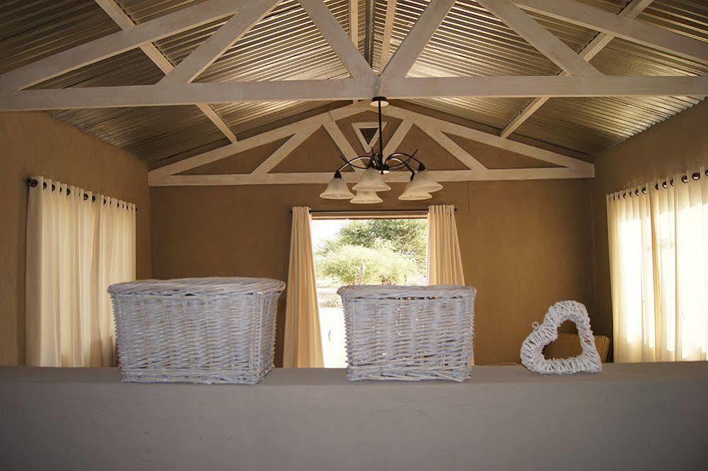 Harnas Wildlife Foundation Gobabis Екстериор снимка